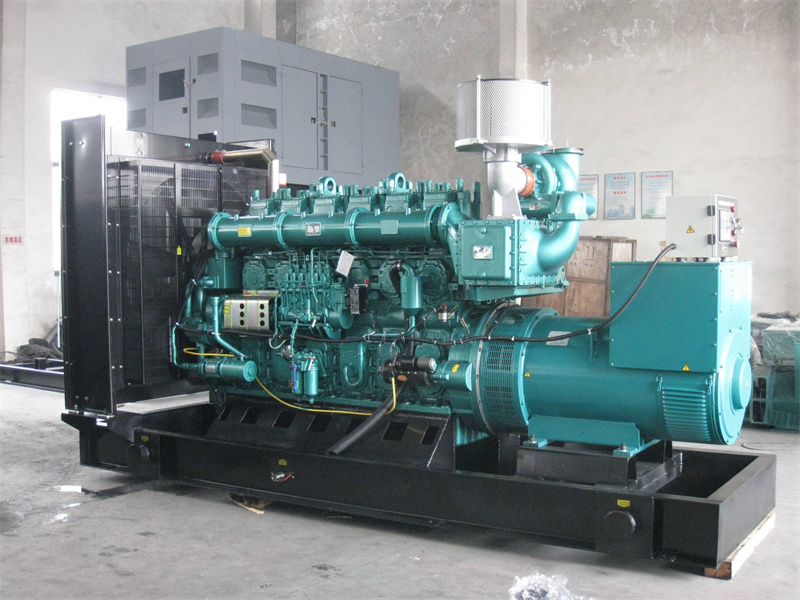 如皋200KW 柴油发电机的油耗是多少？