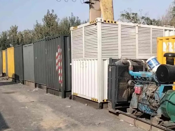 如皋200KW柴油发电机机组每小时油耗是多少？